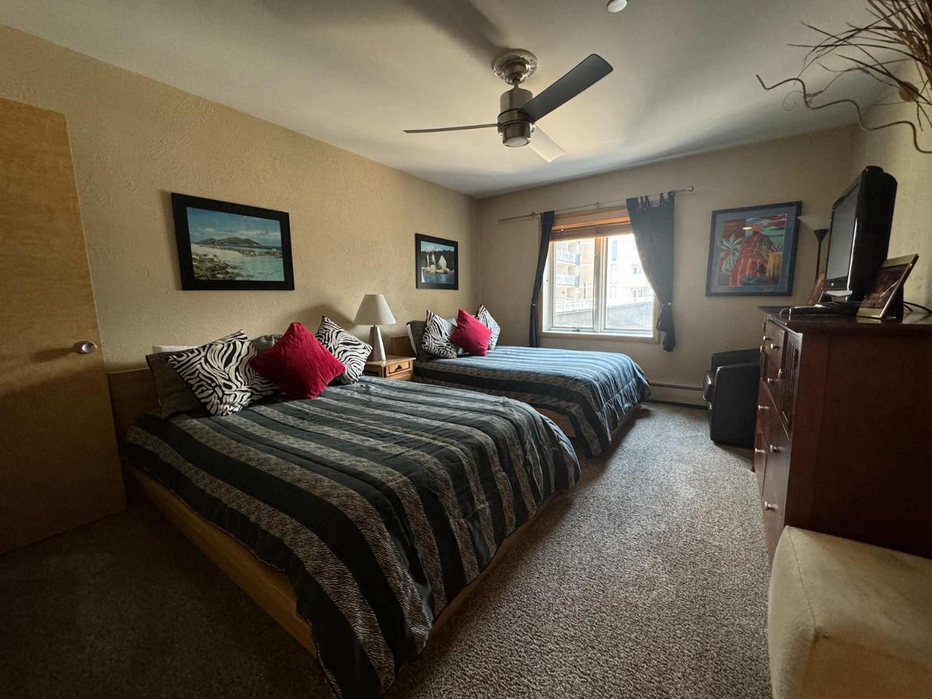 Best Location In The Heart Of Lions Head, Ski Lockers, Jacuzzi And Pool Vail Esterno foto